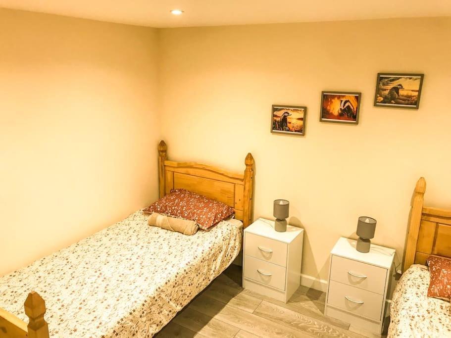 Badgers Sett 2 Bedroom Sleeps 4, The New Inn Viney Hill, Forest Of Dean Blakeney  ภายนอก รูปภาพ